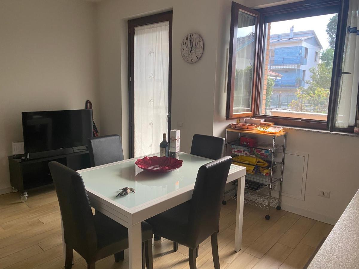 Casa Bormio Apartment Saronno Bagian luar foto